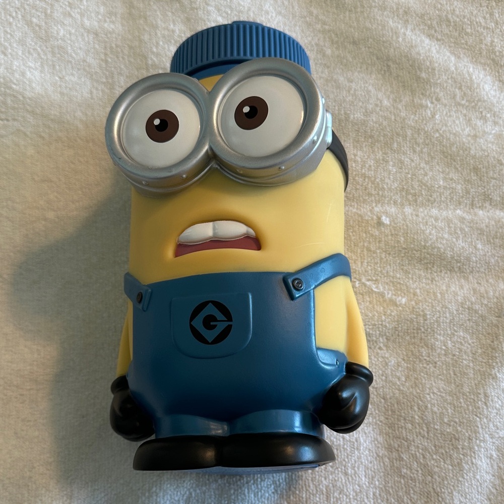 Universal Studios Despicable Me Minion Dave